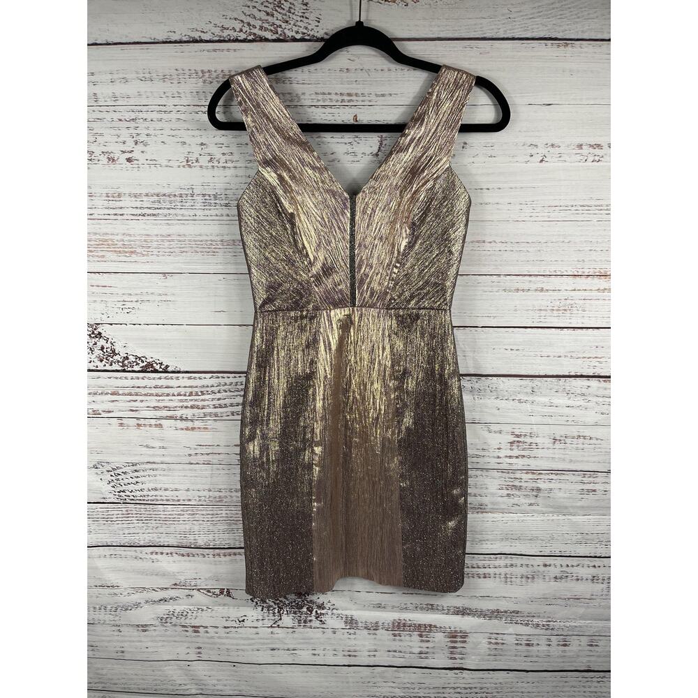 Phoebe Dress Women's 0 Gold Metallic V Neck Sheath Sleeveless Party Cocktail